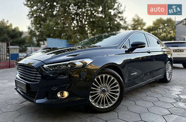 Седан Ford Fusion 2014 в 