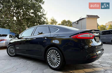 Седан Ford Fusion 2014 в 