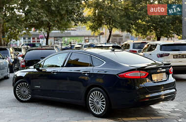 Седан Ford Fusion 2014 в 