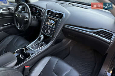 Седан Ford Fusion 2014 в 