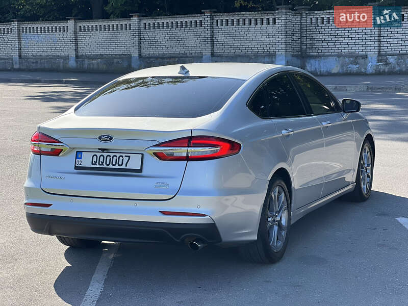 Седан Ford Fusion 2019 в Вінниці