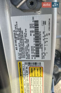 Седан Ford Fusion 2019 в 