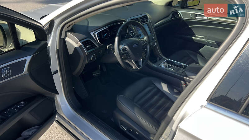 Седан Ford Fusion 2019 в Вінниці