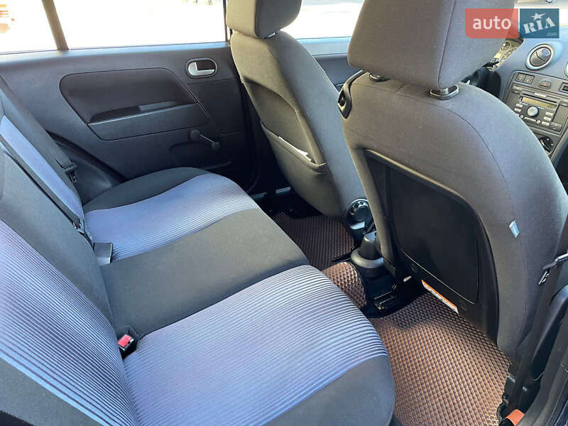 Хэтчбек Ford Fusion 2007 в Киеве
