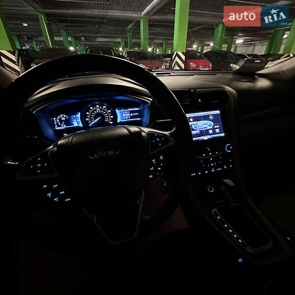 Седан Ford Fusion 2013 в Киеве