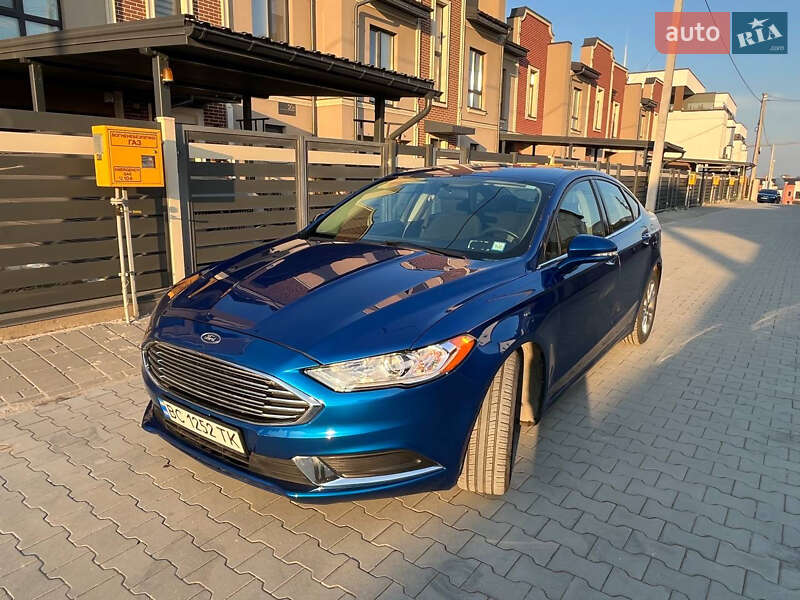 Седан Ford Fusion 2017 в Львове