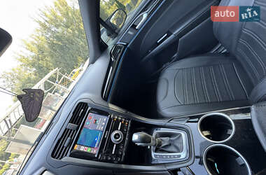 Седан Ford Fusion 2015 в 
