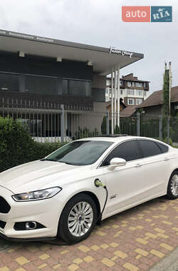 Седан Ford Fusion 2014 в 