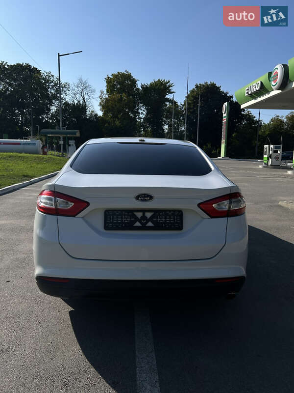 Седан Ford Fusion 2013 в Каменец-Подольском