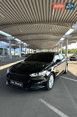 Седан Ford Fusion 2012 в 