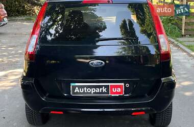 Хэтчбек Ford Fusion 2010 в 