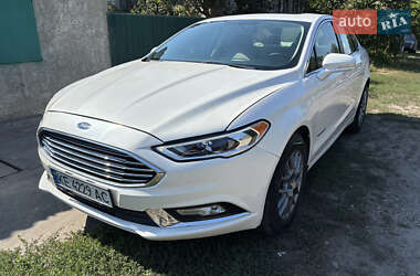Седан Ford Fusion 2016 в 