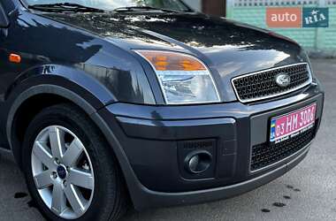 Хэтчбек Ford Fusion 2009 в 