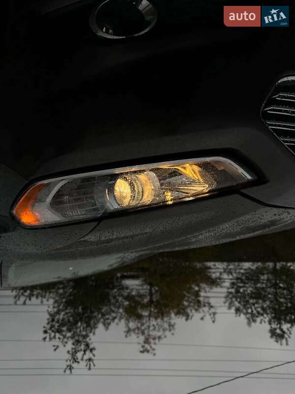 Седан Ford Fusion 2015 в Виннице