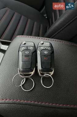 Седан Ford Fusion 2015 в 