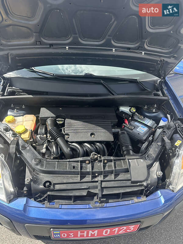 Хэтчбек Ford Fusion 2009 в Виннице
