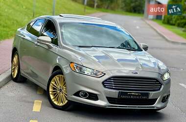Седан Ford Fusion 2015 в 