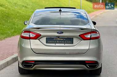 Седан Ford Fusion 2015 в 