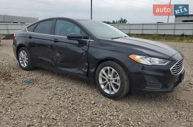 Седан Ford Fusion 2020 в 
