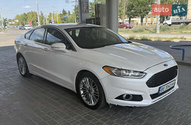 Седан Ford Fusion 2015 в 