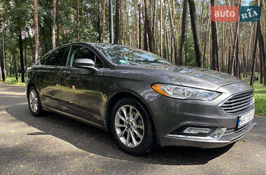Седан Ford Fusion 2017 в 