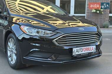 Седан Ford Fusion 2016 в 