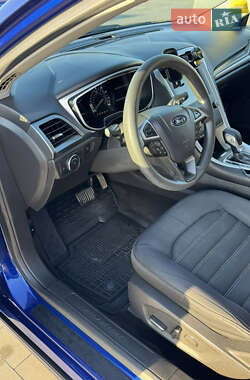 Седан Ford Fusion 2014 в 
