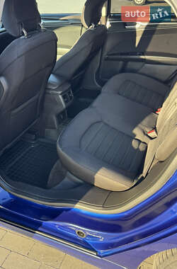 Седан Ford Fusion 2014 в 
