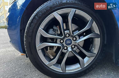 Седан Ford Fusion 2018 в 