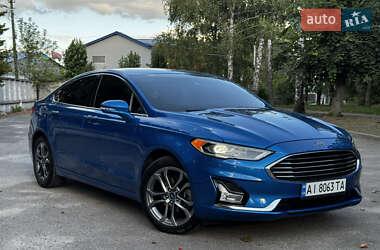 Седан Ford Fusion 2018 в 