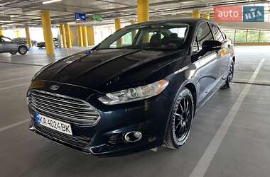 Седан Ford Fusion 2013 в 