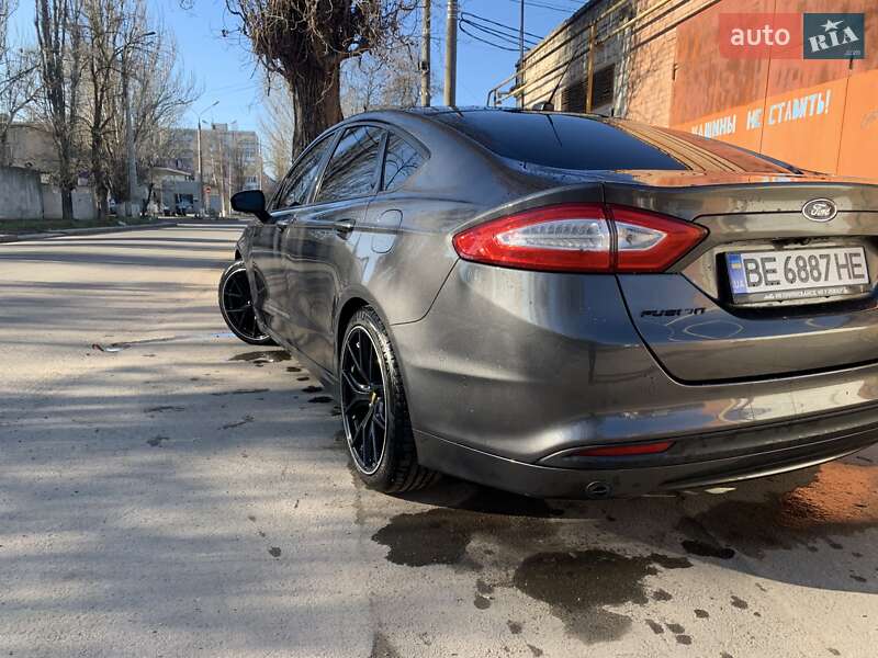Седан Ford Fusion 2015 в Николаеве