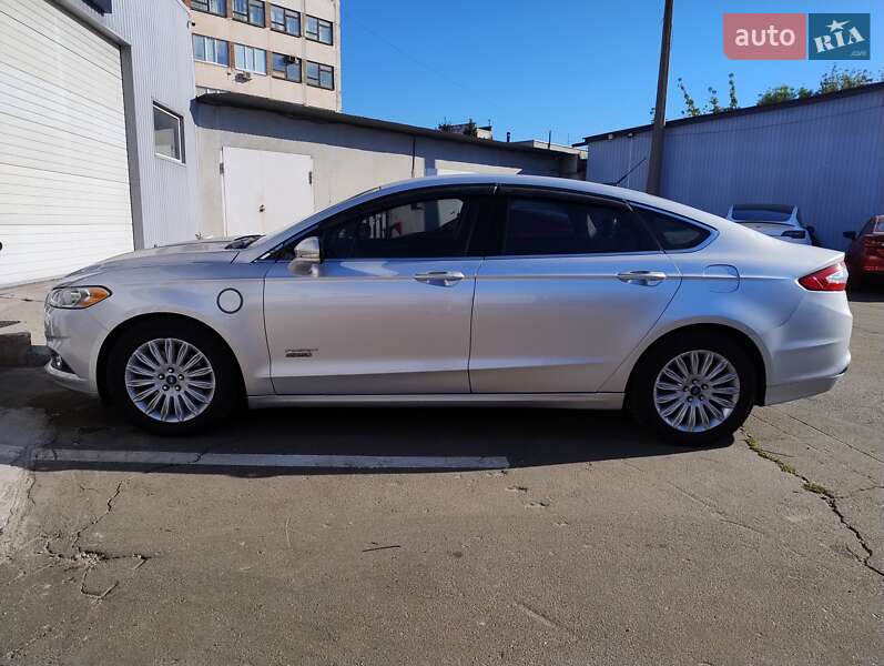 Седан Ford Fusion 2013 в Киеве