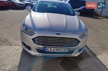 Седан Ford Fusion 2013 в 