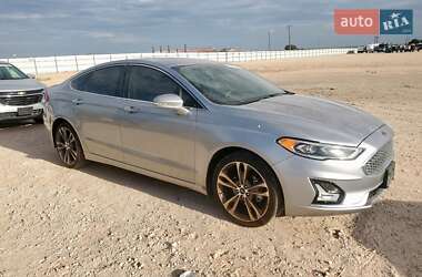 Седан Ford Fusion 2020 в 
