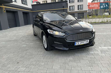 Седан Ford Fusion 2016 в 