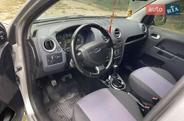 Хэтчбек Ford Fusion 2012 в 