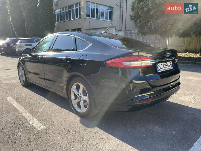 Седан Ford Fusion 2016 в Львові