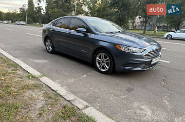 Седан Ford Fusion 2018 в 