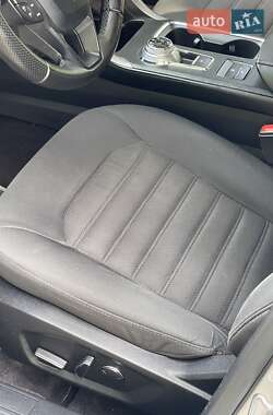 Седан Ford Fusion 2017 в 
