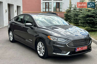 Седан Ford Fusion 2019 в Рівному