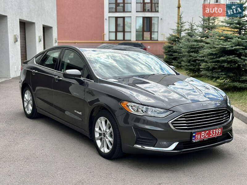 Ford Fusion 2019