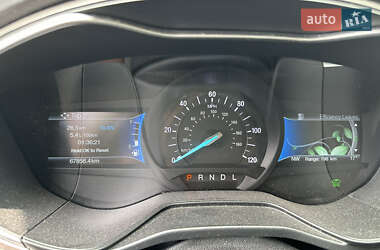 Седан Ford Fusion 2019 в 