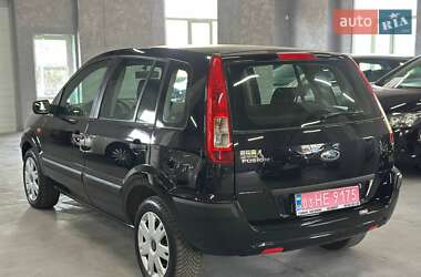 Хэтчбек Ford Fusion 2006 в 