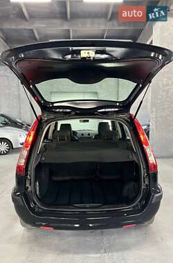 Хэтчбек Ford Fusion 2006 в 