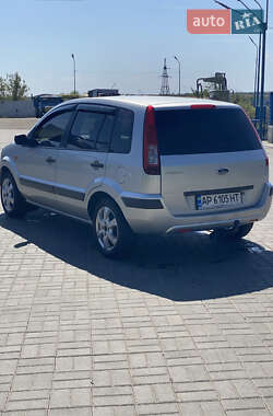 Хэтчбек Ford Fusion 2009 в 