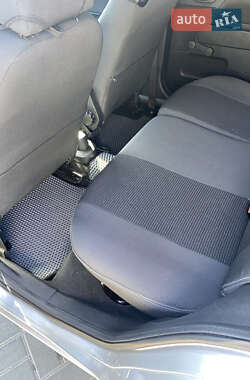 Хэтчбек Ford Fusion 2009 в 