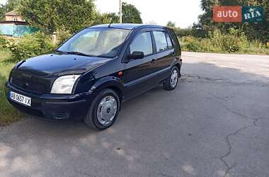 Хэтчбек Ford Fusion 2004 в Виннице