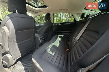 Седан Ford Fusion 2014 в 
