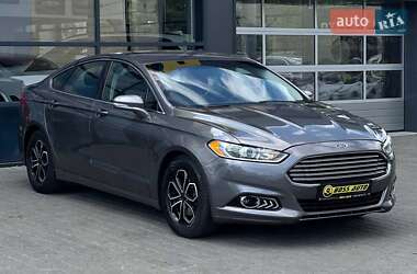 Седан Ford Fusion 2014 в Івано-Франківську